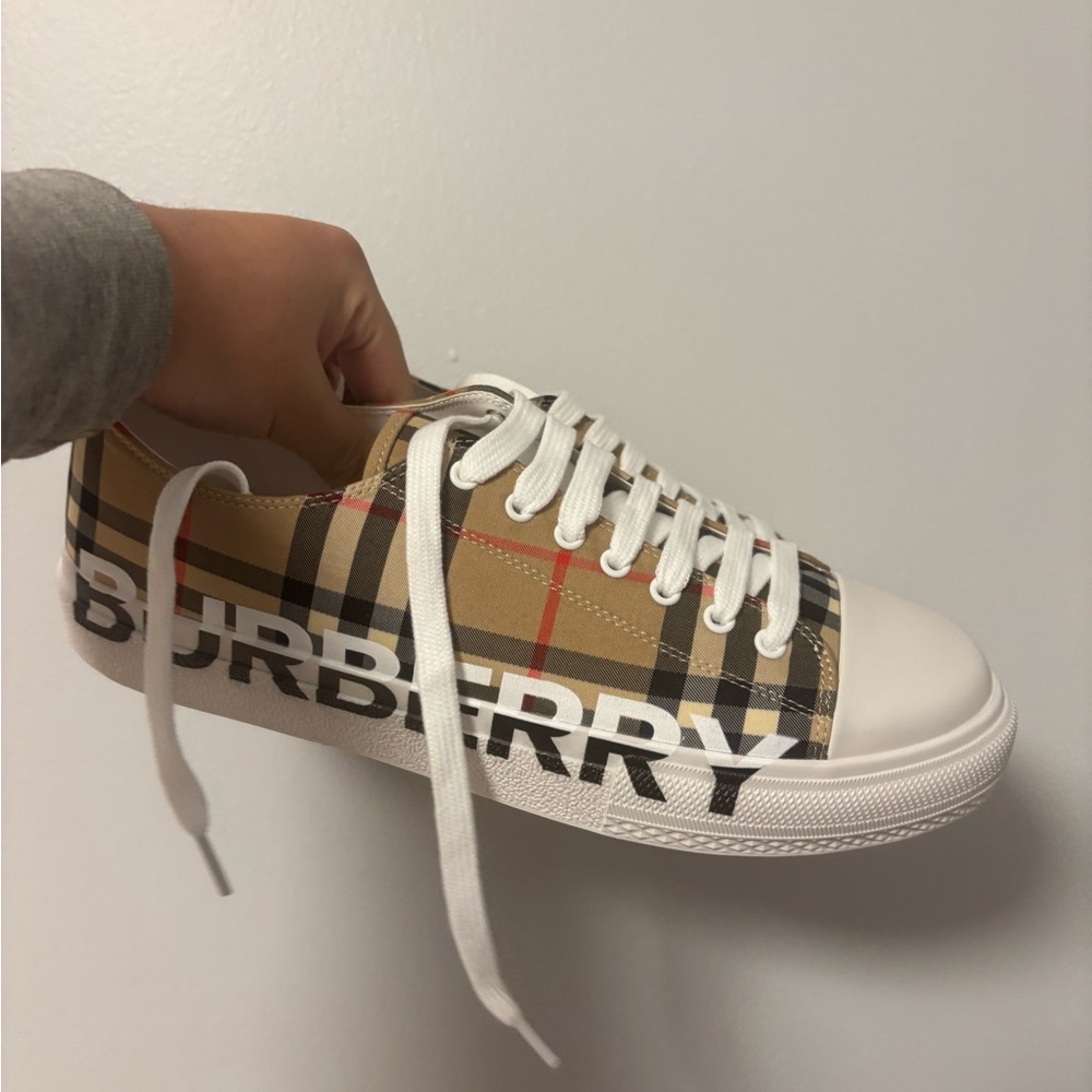 Burberry Beige Check Plaid Sneakers